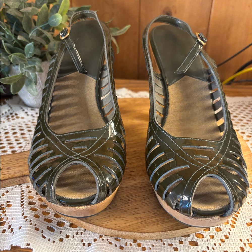 Michael Kors Green Strappy Women's Sandals